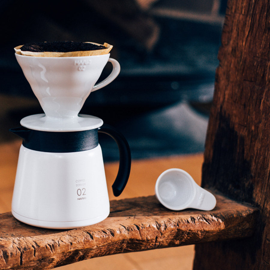 HARIO – Dripper V60 02 in Ceramica – Bianco
